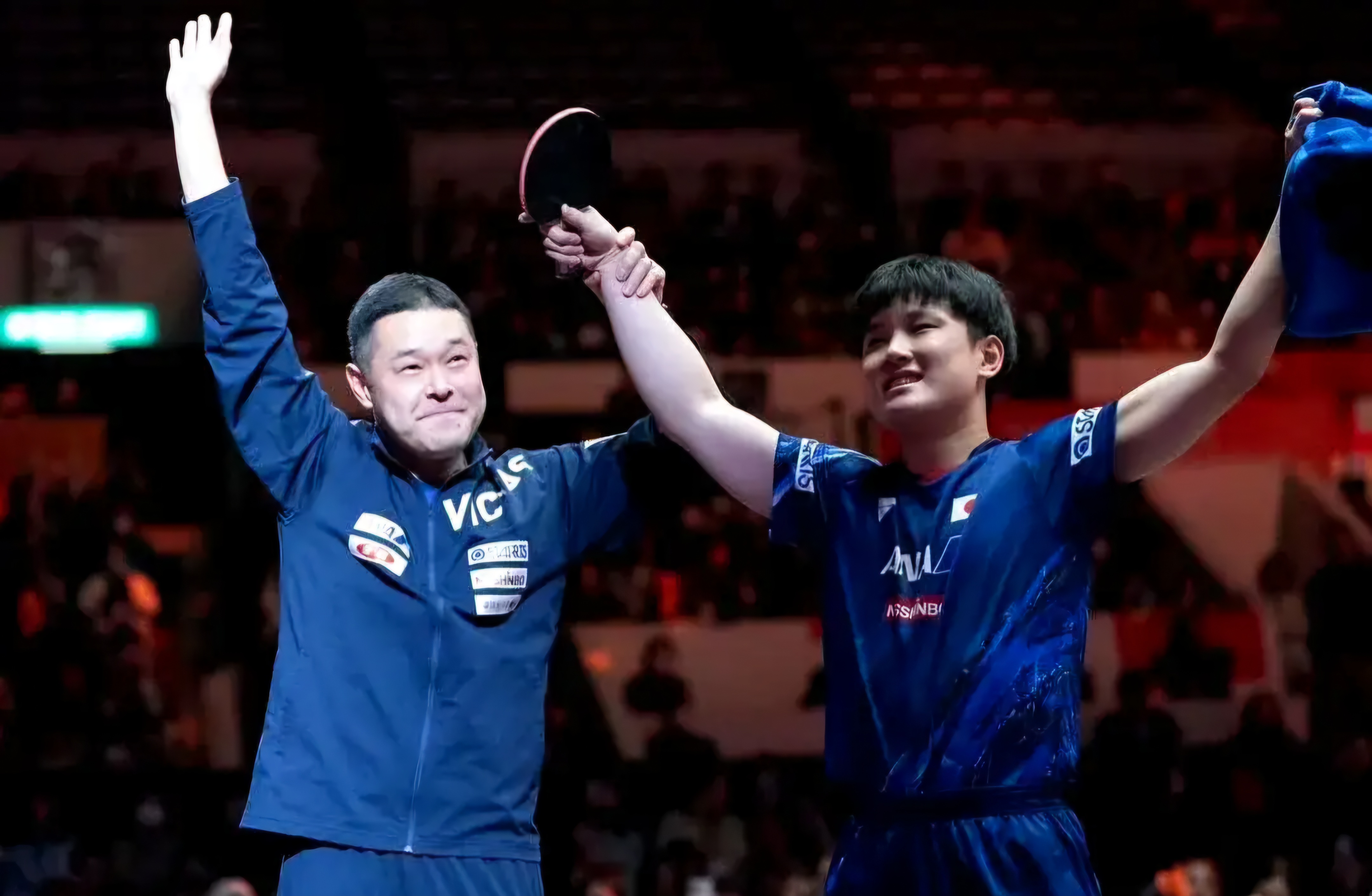 英国乒乓球队强势韩国乒乓球队,张本智和绝境逆转 英国乒乓球队强势韩国乒乓球队,张本智和绝境逆转