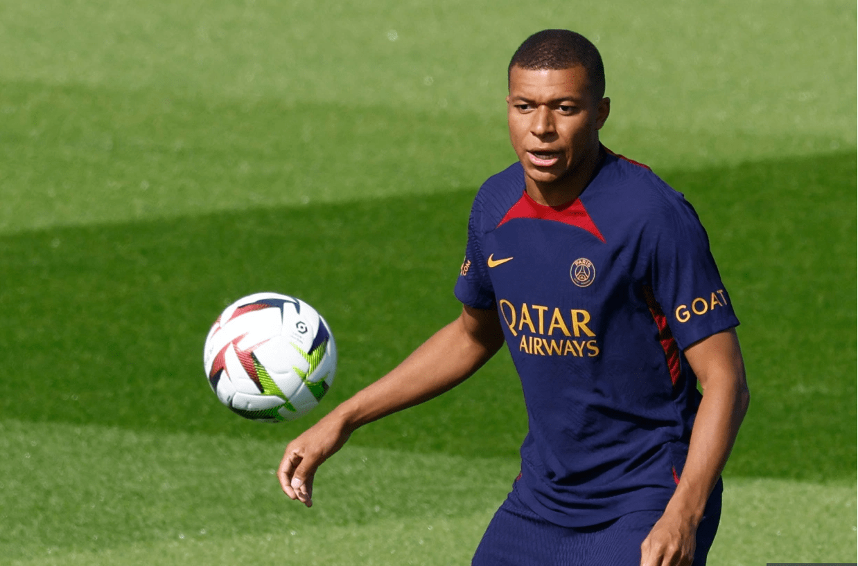 阿尔希拉尔俱乐部在最新比赛中大获全胜