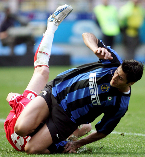 开云体育app-意甲巨人巴勒莫危机四伏，困难重重