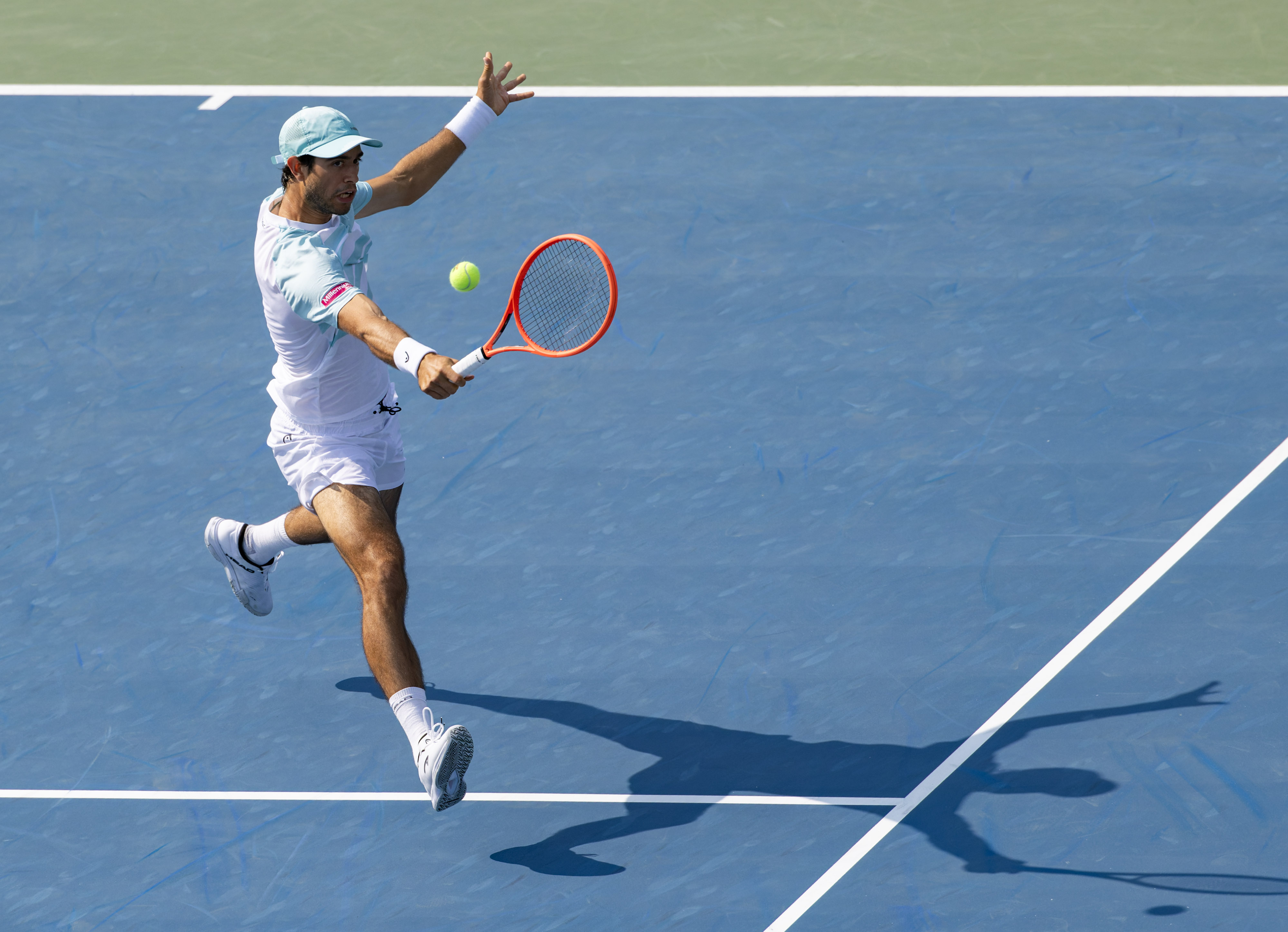 开云APP-联合杯轻取澳网，鲁德高光表现