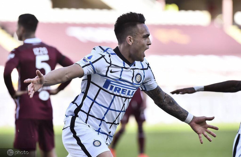 巴黎圣日耳曼已就转会费正式与上海申花达成协议