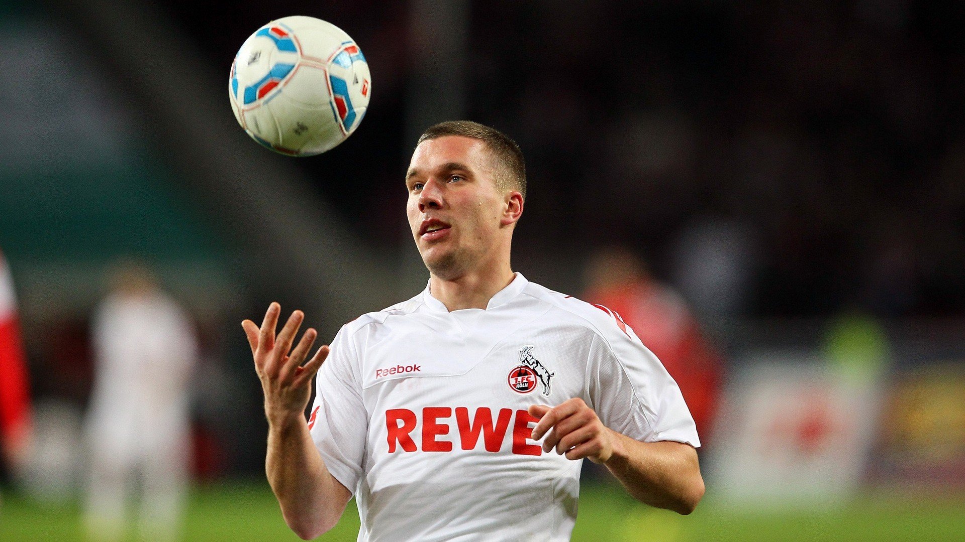 开云体育入口-绿茵场上的命运交错，从西甲德比烽火到里昂绝杀阿根廷的足球启示录